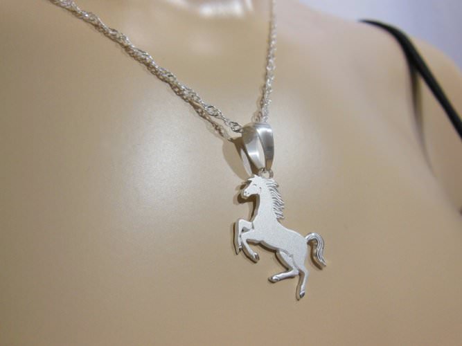 FR-pendentif-chevaux-argent-bijoux-filles-Thabora-00556-T