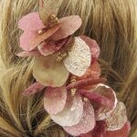 Peigne à cheveux pétales roses