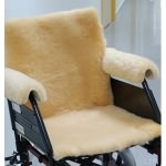 Couvre siège en véritable peau de mouton médicalisée Mérinos d'Australie pour fauteuil roulant