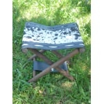 Tabouret pliant en bois et en peau de vache Noir et Blanc