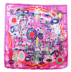 Carré de soie foulard rose modèle rêves 85 x 85 cm