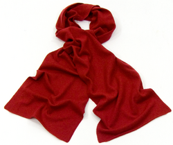 Echarpe rouge en pur cachemire J and W