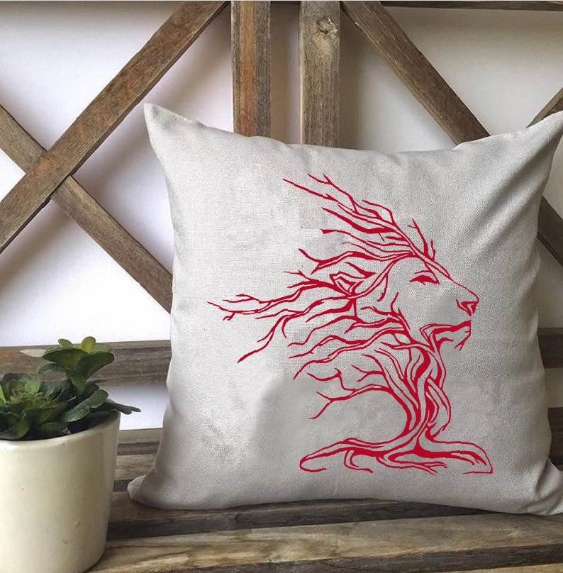 Lion arbre branches motif thermocollant coussin