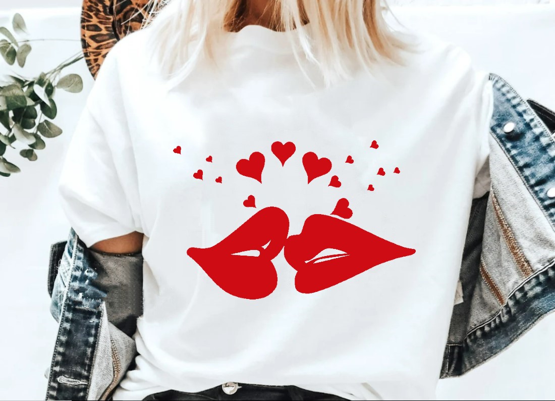 bouches coeurs couleurs t-shirt femme