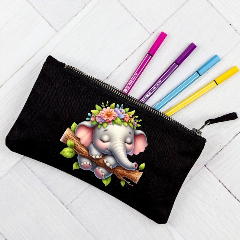 Bébé Eléphant Dort Branche2