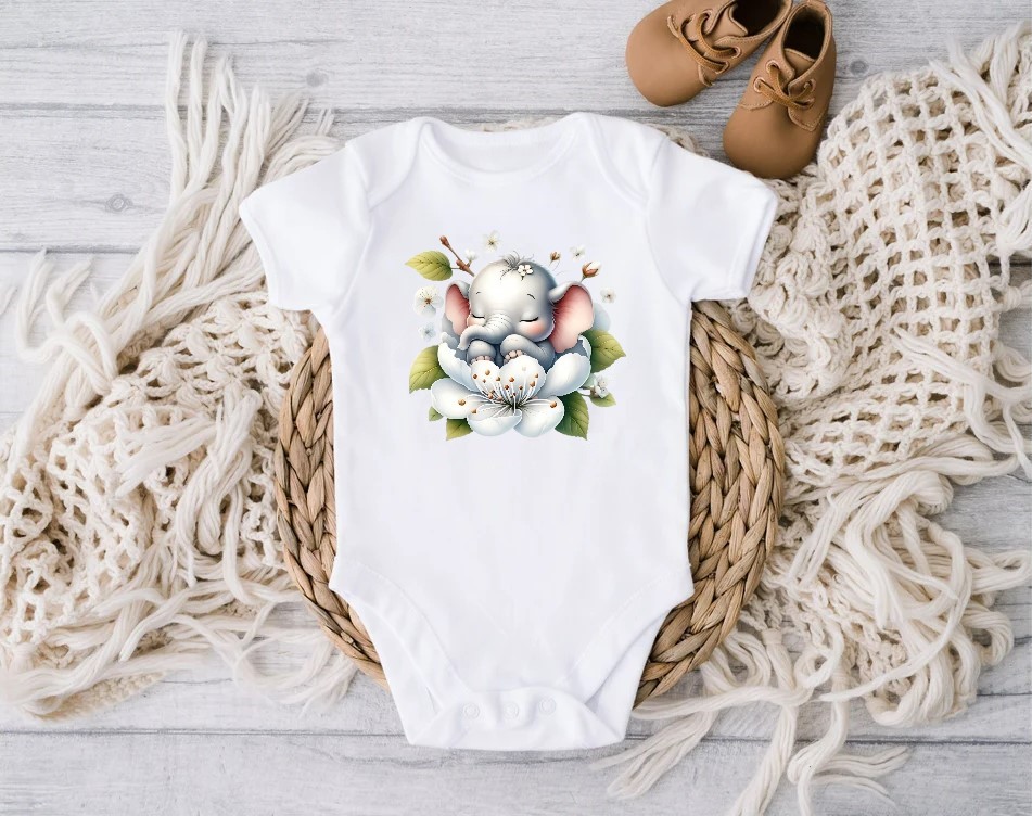 Bébé Eléphant Dort Fleur1