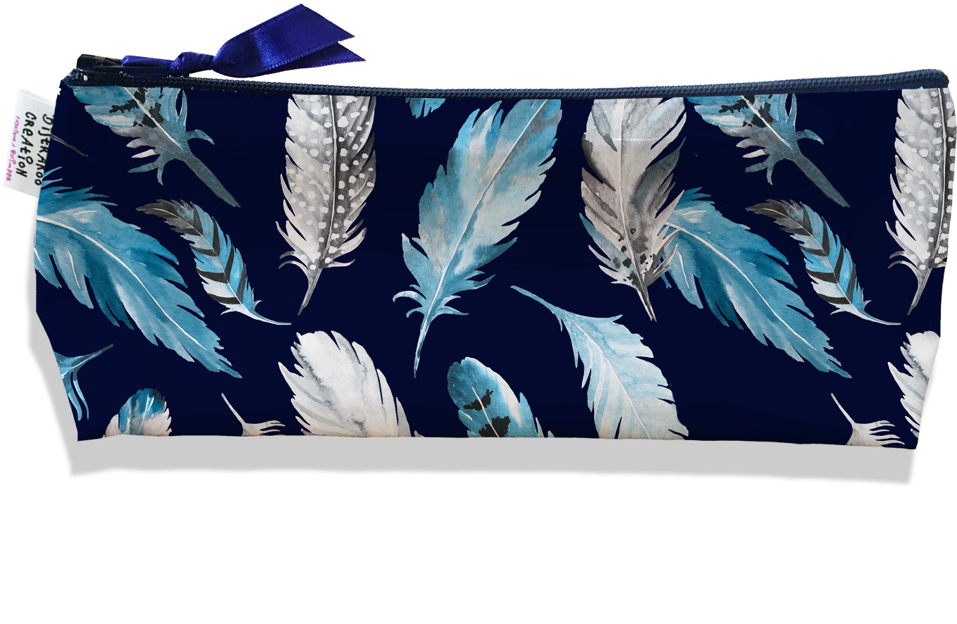 Trousse Scolaire - Polyvalente, au Design Chic et Fonctionnel, cette trousse sera votre compagnon idéal au quotidien - Rangement Éducatif Pratique - Plumes grises et bleues