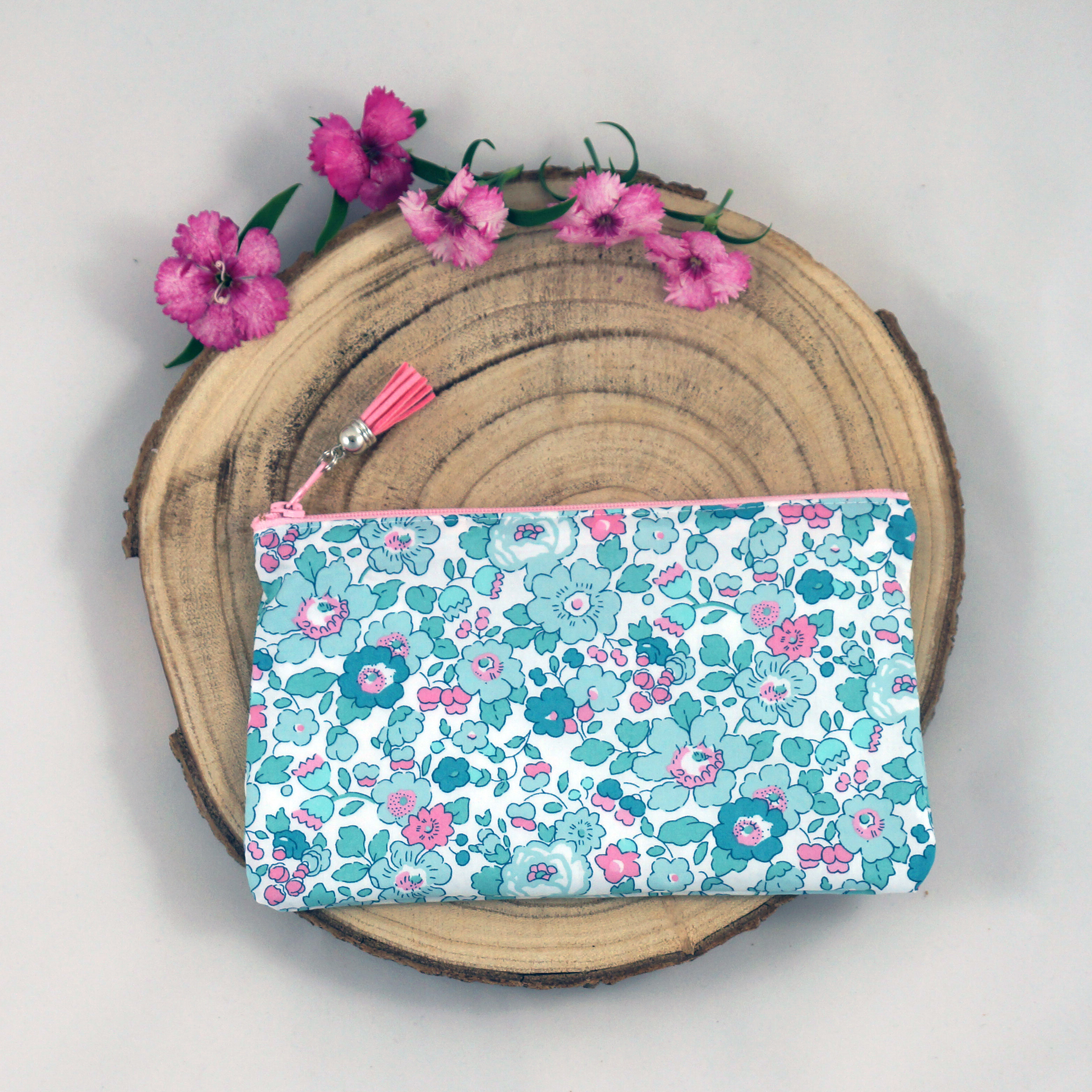 Betsy mint