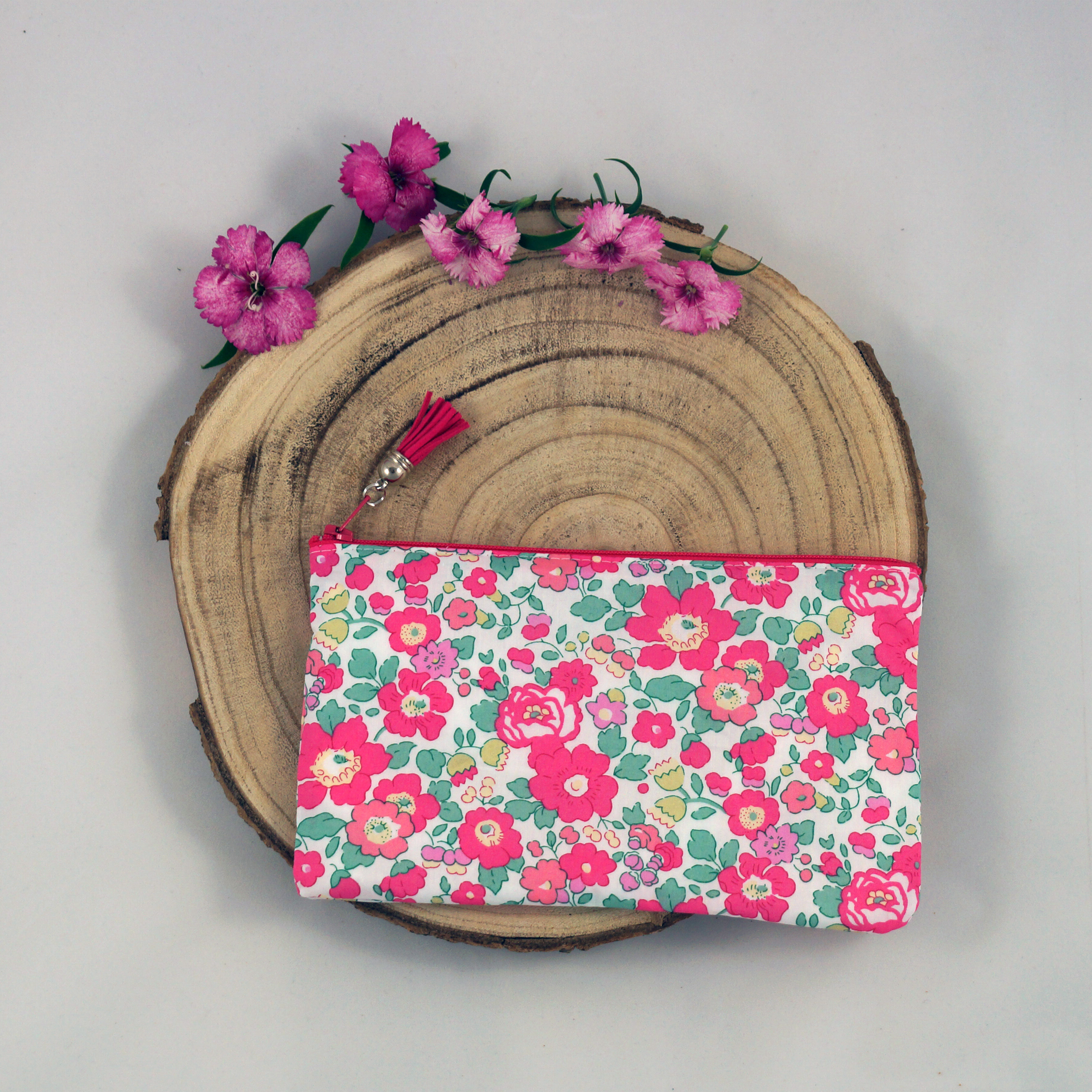Betsy pink and gold