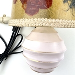 Lampe opaline et fleurs en inclusion vintage et durable | Boutique BrocUp
