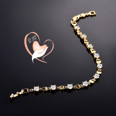 103- au coeur des arts-bracelet plaqué or avec zircon et anneaux creux