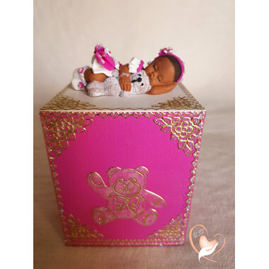 46B-au coeur des arts-tirelire bebe fille