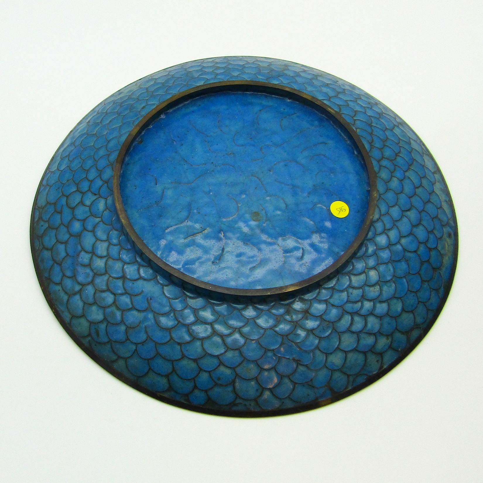 Japon. Plat en émaux cloisonné à décor de frises et d’oiseau, fin XIXe
