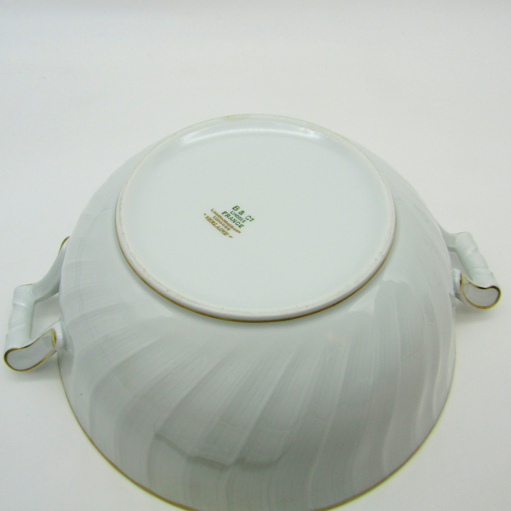 Limoges. Bernardaud. L gumier en porcelaine mod le Verlaine XXe