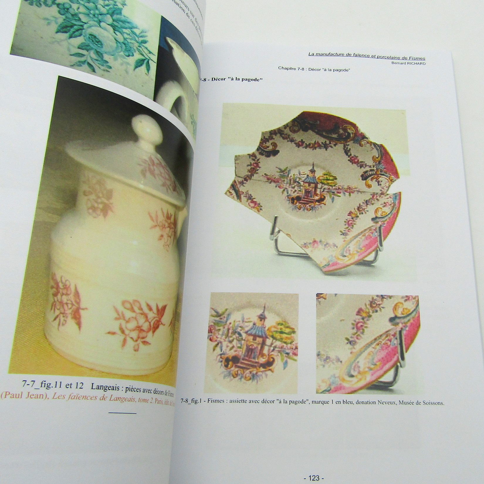 Livre. La manufacture de faïence et porcelaine de Fismes (1852-1861). Bernard Richard
