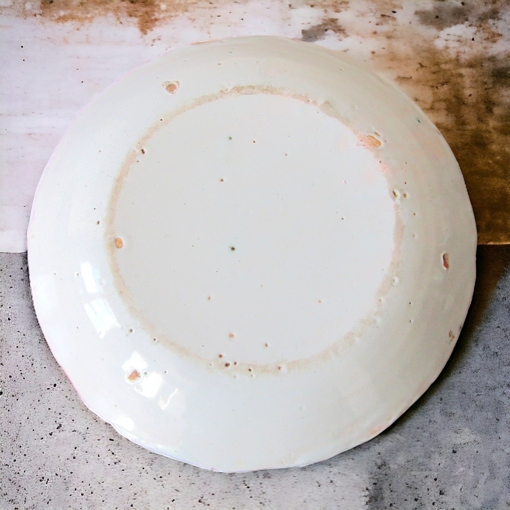Nevers. Assiette en faïence décor doiseaux perchés dans un paysage, XVIIIe [11]