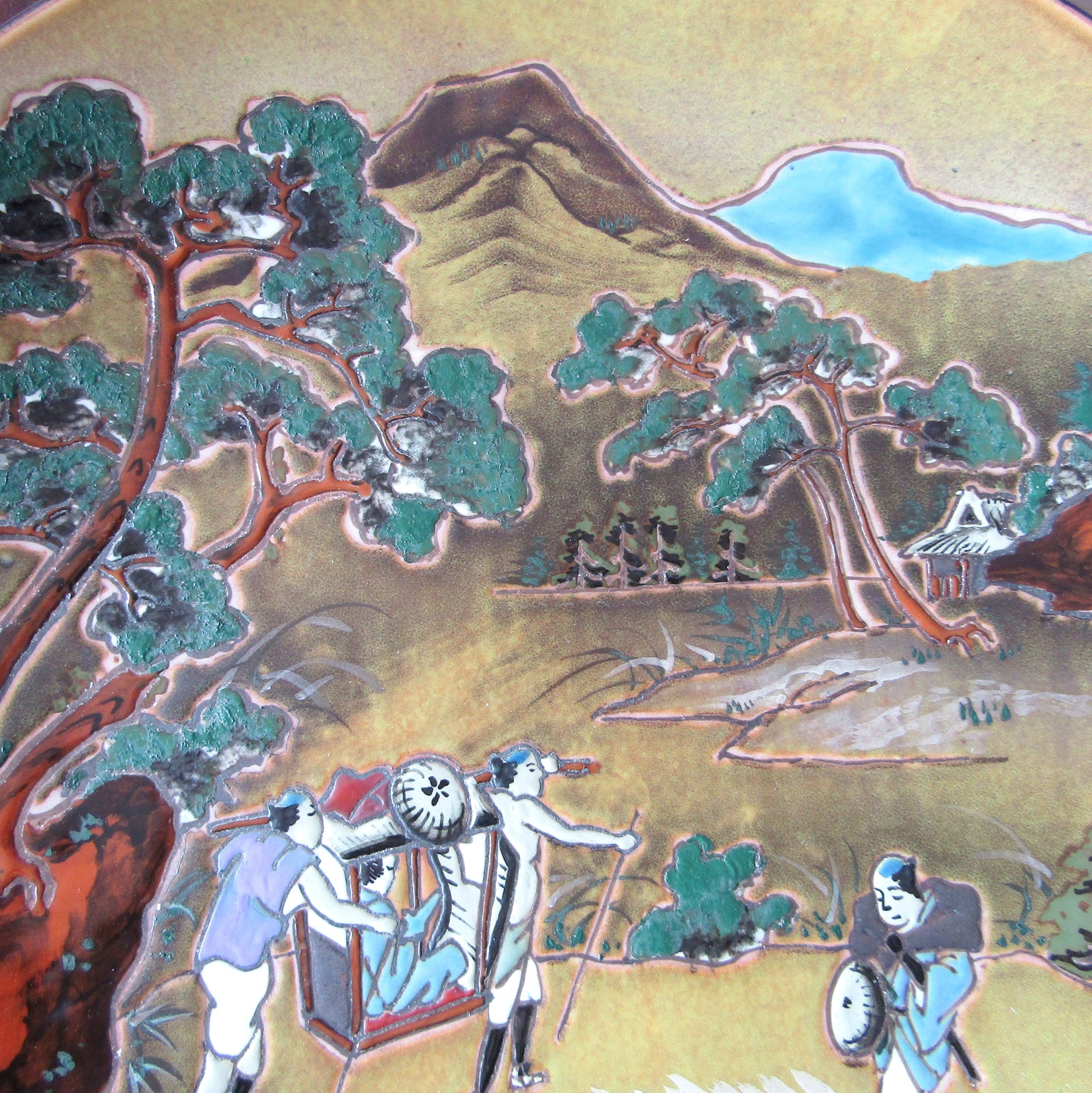 Japon. Arita. Four Yamatoku. Plat en porcelaine station Okabe du Tokaido, XXe