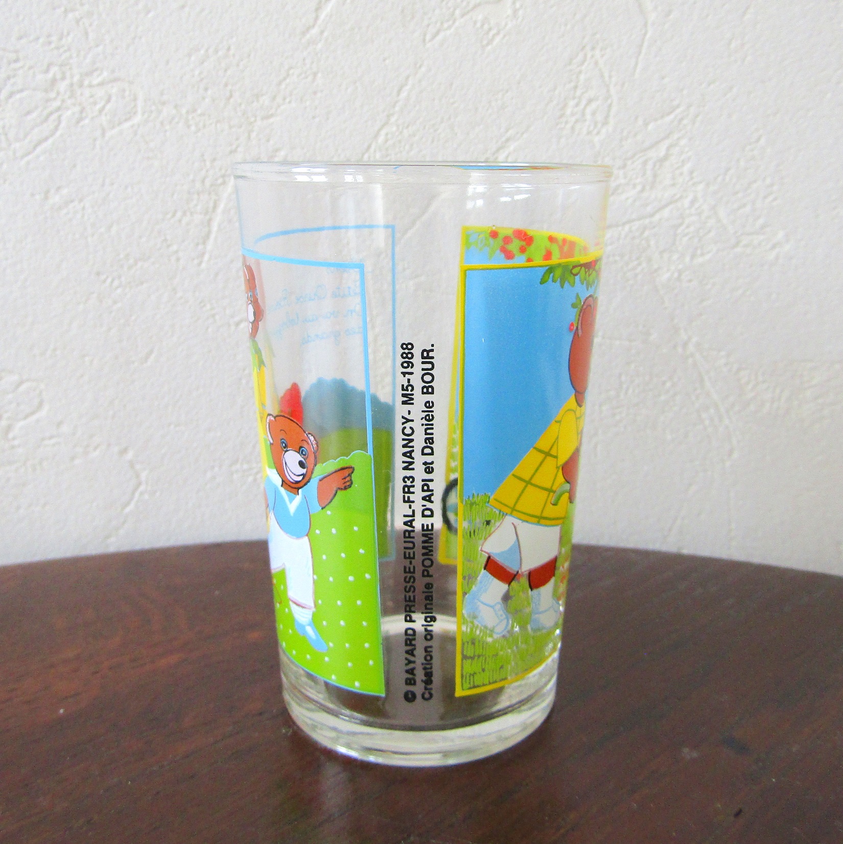 Verre à moutarde. Petit Ours. Pomme dApi Danièle Bour. Bayard 1988