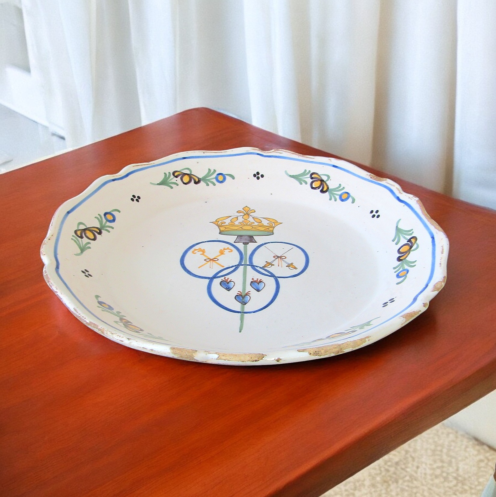 Nevers. Assiette en faïence à décor révolutionnaire des trois ordres, XVIIIe siècle