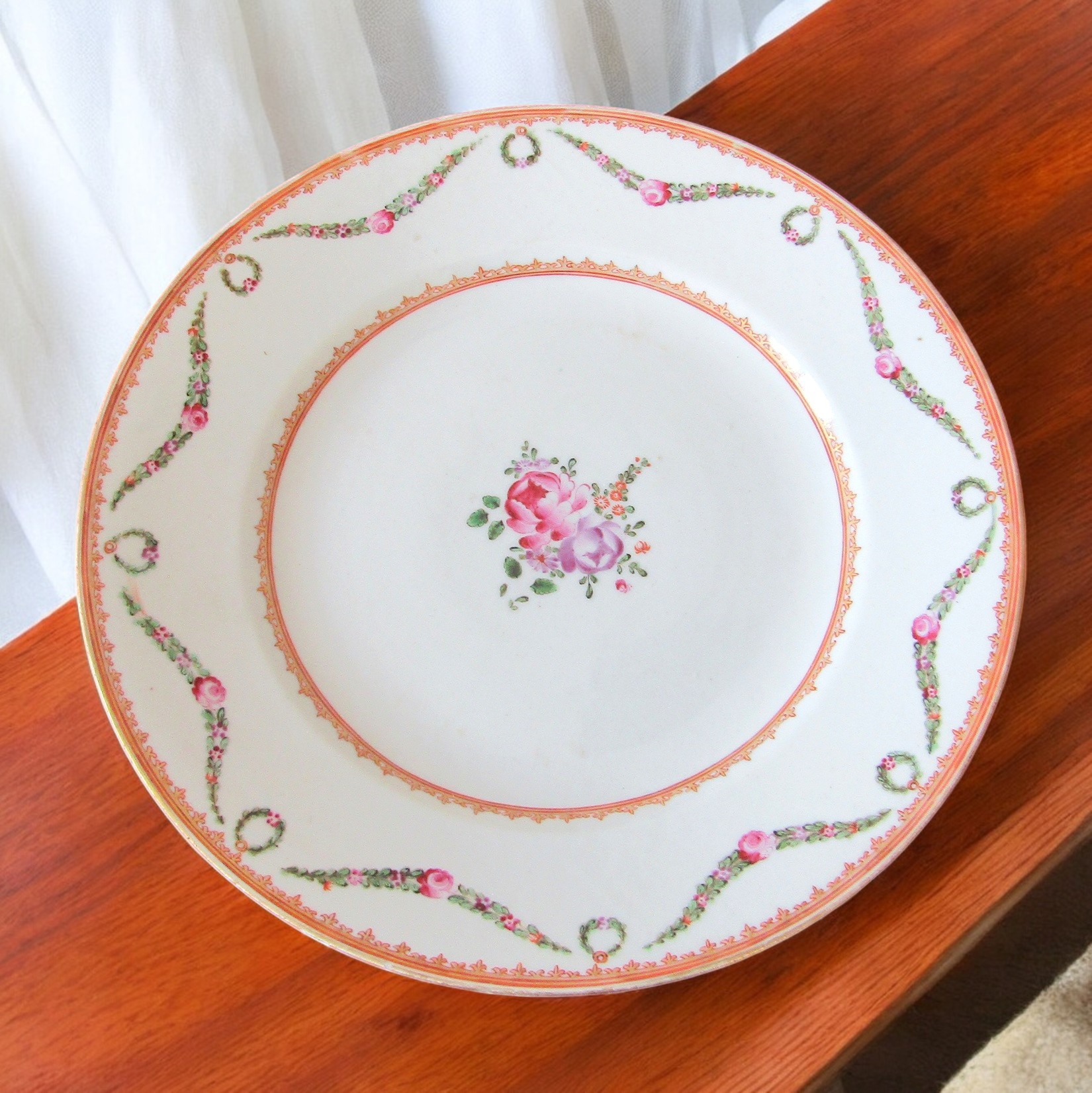 Assiette Ancienne Compagnie Des Indes XVIIIe Siècle - Porcelaine Famille Rose Style Louis XVI - Originale
