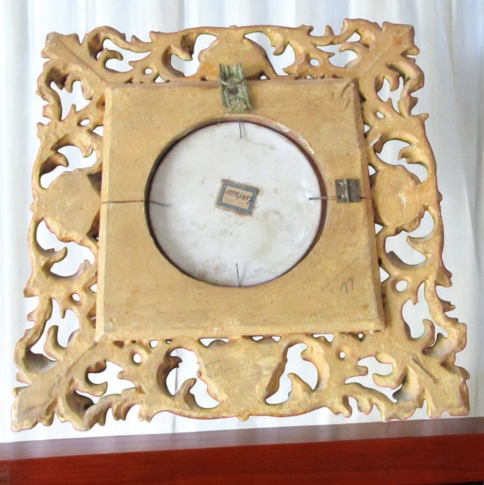 Paris. Plaque en porcelaine La Vierge à la chaise daprès Raphaël, XIXe siècle
