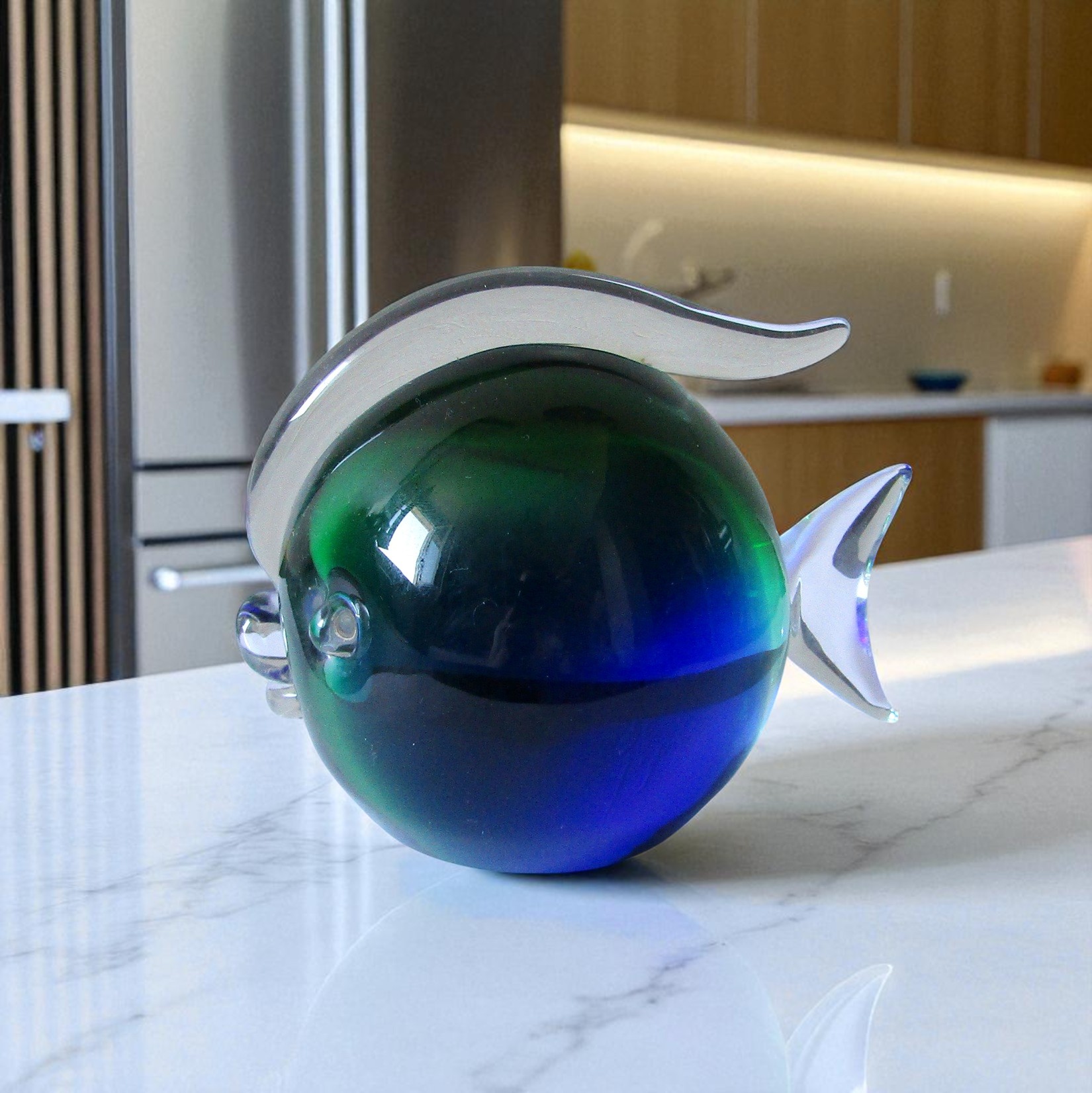 Murano. Veteria Artistica Oball. Presse-papier en verre en forme de poisson, XXe siècle