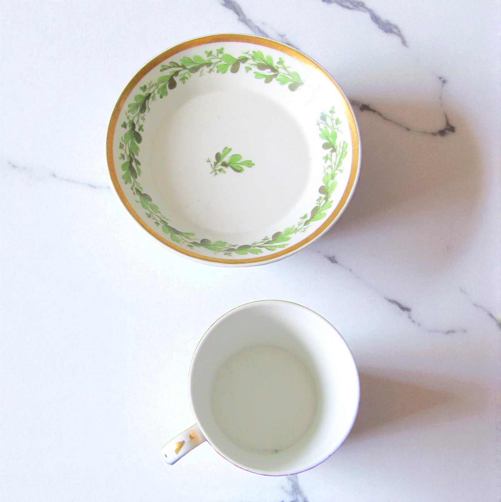 Fürstenberg. Tasse en porcelaine à décor de frises feuillues, fin XVIIIe siècle