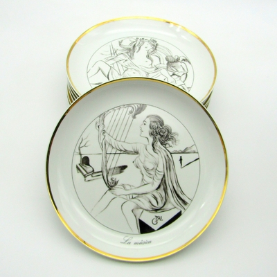 Bidasoa. Salvador Dali. Série de 7 assiettes en porcelaine Las 7 Artes