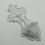Paris ou Limoges. Bénitier en porcelaine blanche, XIXe siècle