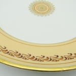 Paris. P. Déroche. Assiette en porcelaine à décor de motifs stylisés, début XIXe