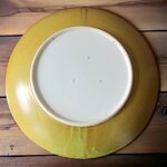 Japon. Arita. Four Yamatoku. Plat en porcelaine station Okabe du Tokaido, XXe