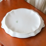 Limoges. Sazerat Léon. Légumier en porcelaine blanche, XIXe