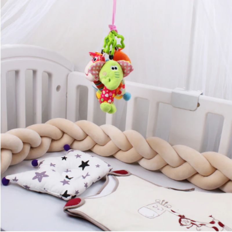 tour-de-lit-tresse-beige-pour-bebe