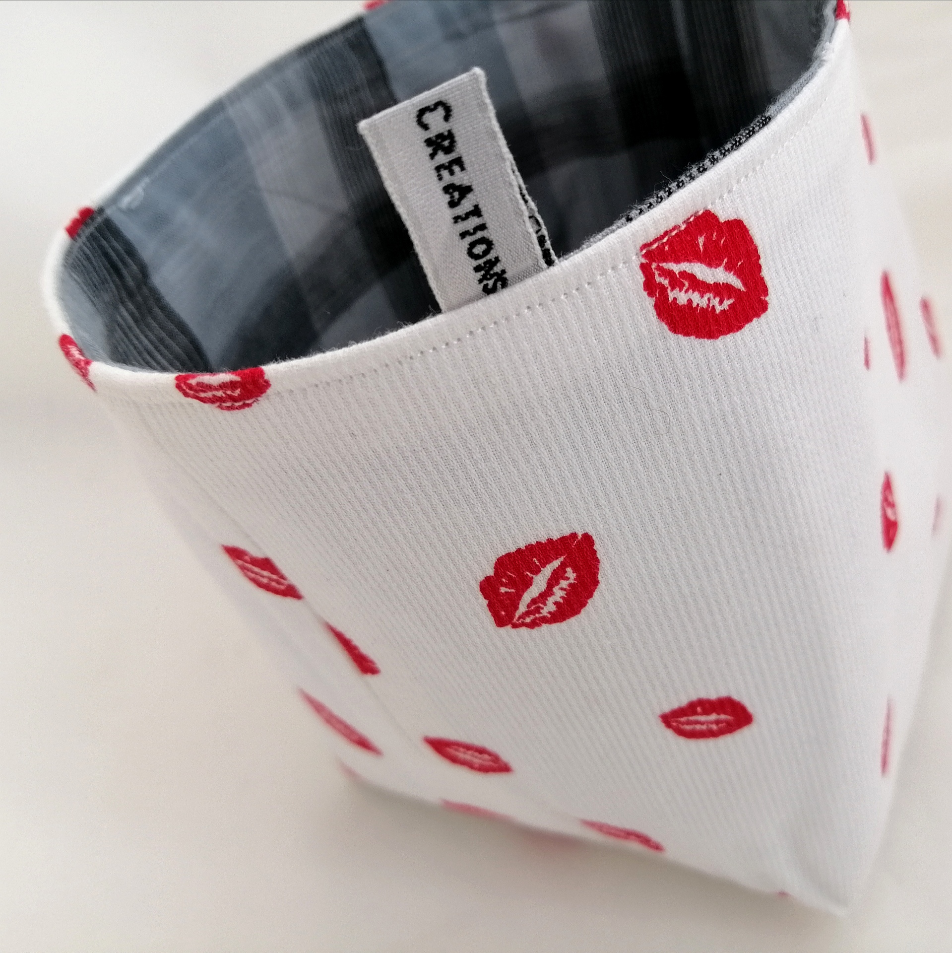 Ti Panier DPC réversible Kiss (2)