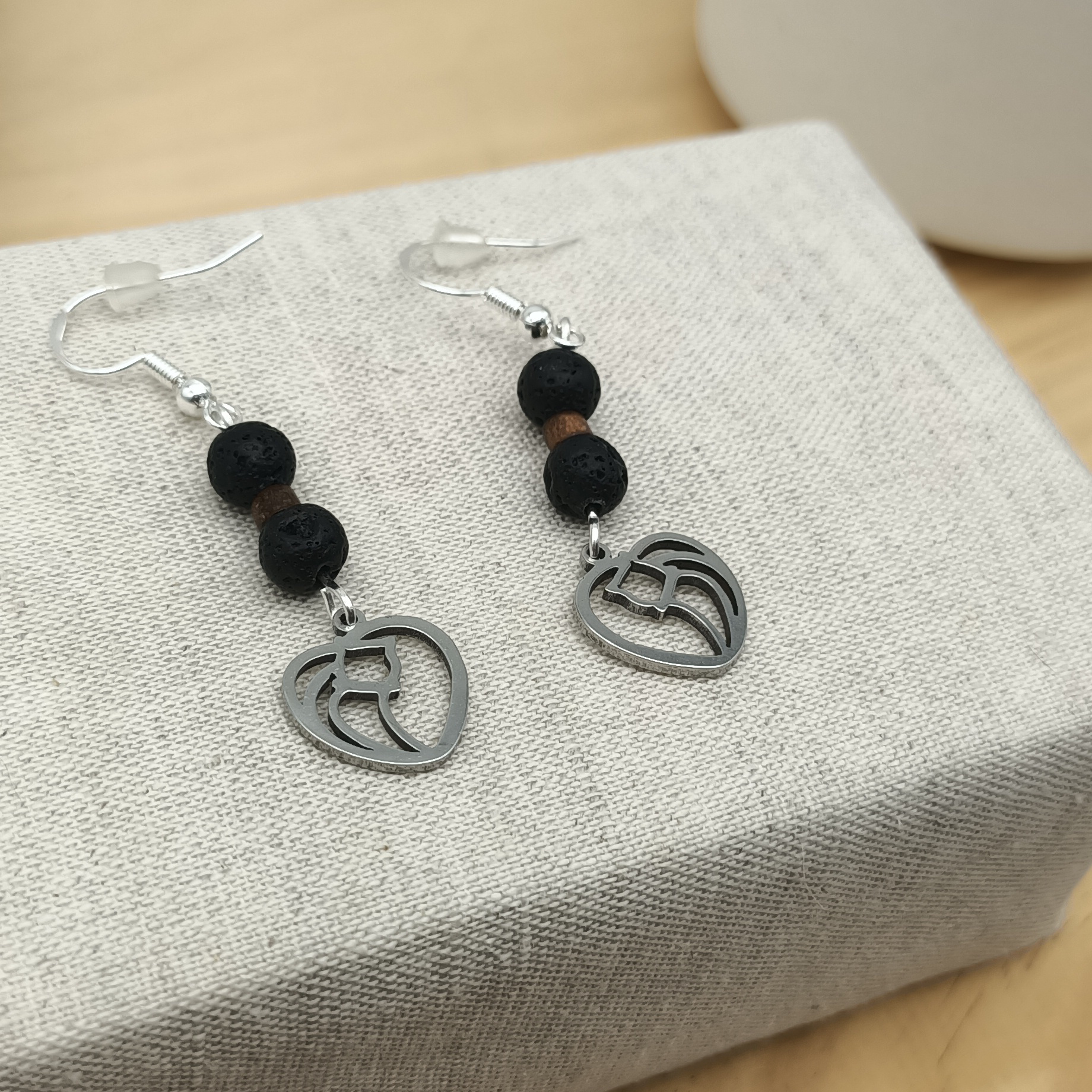 Boucles doreilles Pierres de Coeur pierre de lave (5)