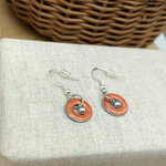Boucles doreilles cercles colorés et perle acier (4)