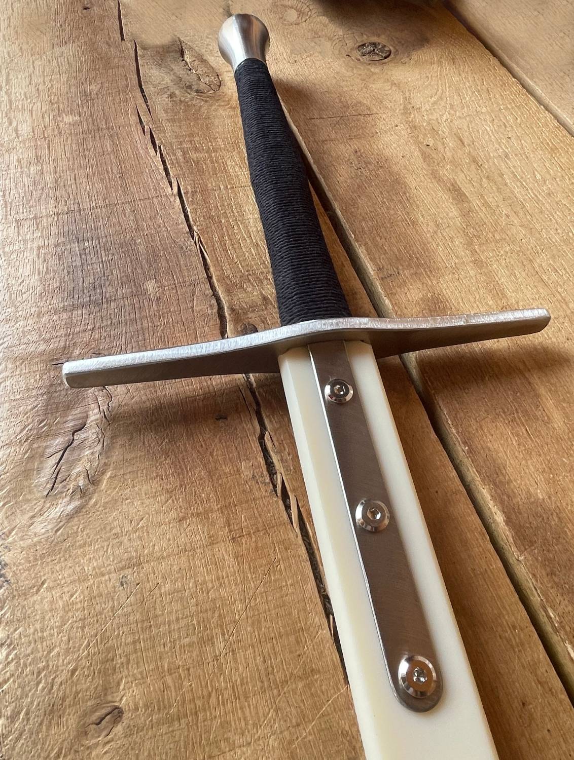 epee longue synthetique