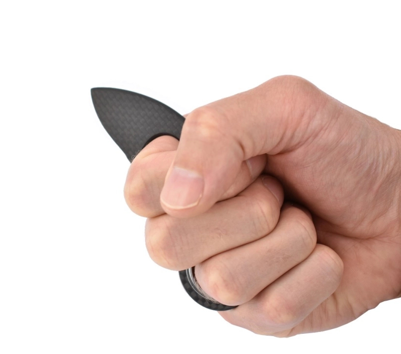 karambit-fibre-de-carbone