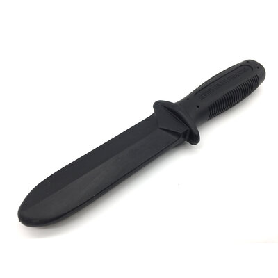 couteau-noir-entrainement