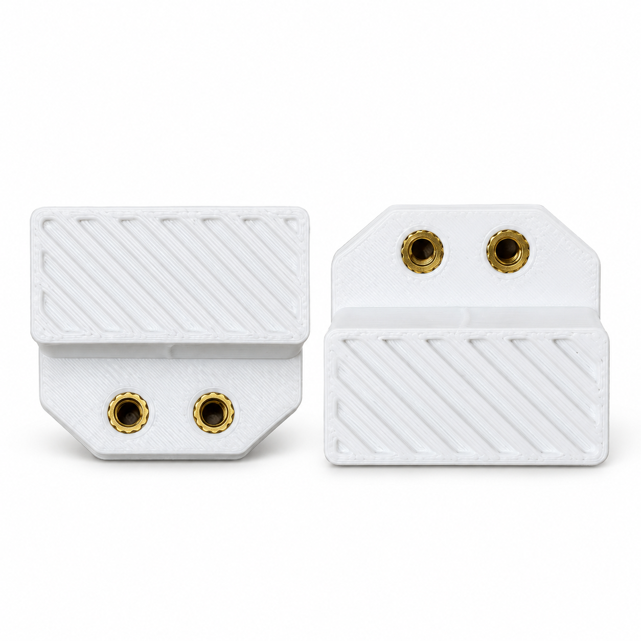 Paire de connecteurs de liaison HUGGSTEN HG0022 sur fond blanc