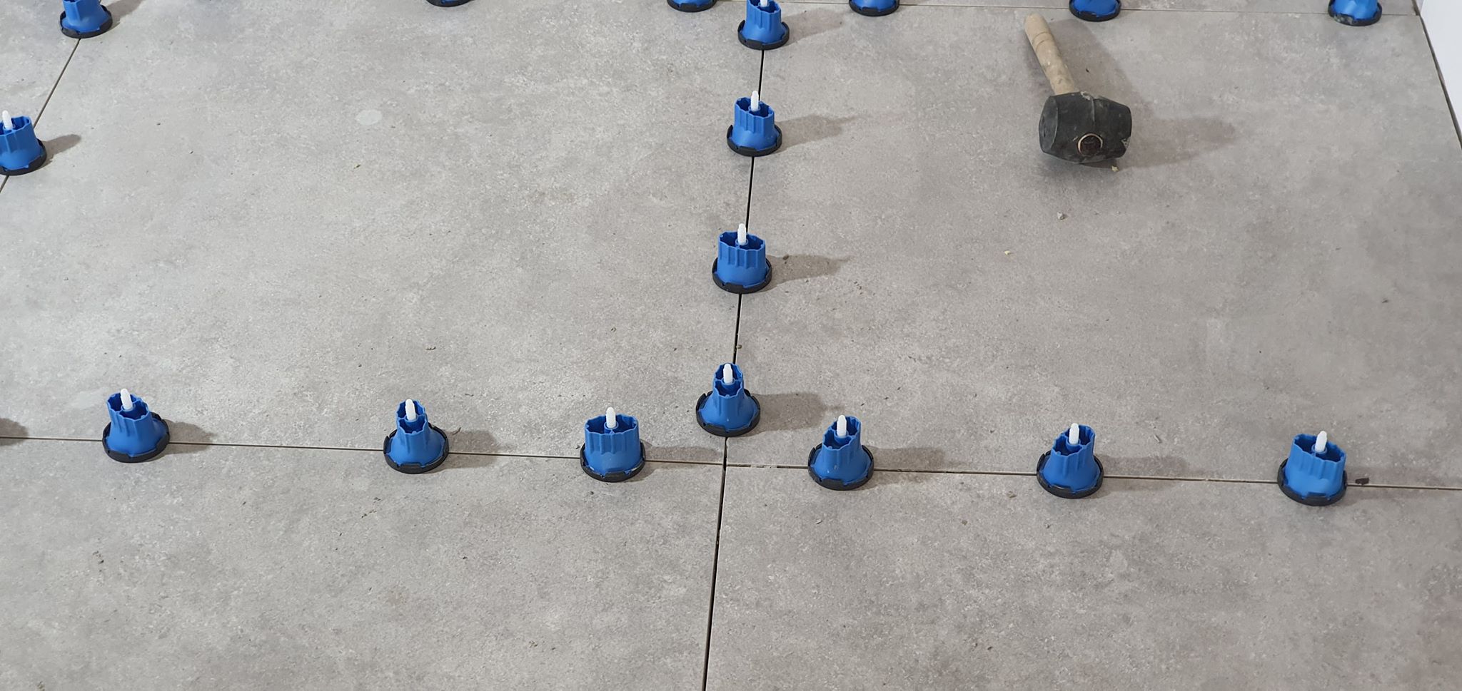 croisillon autonivelant twist level 5