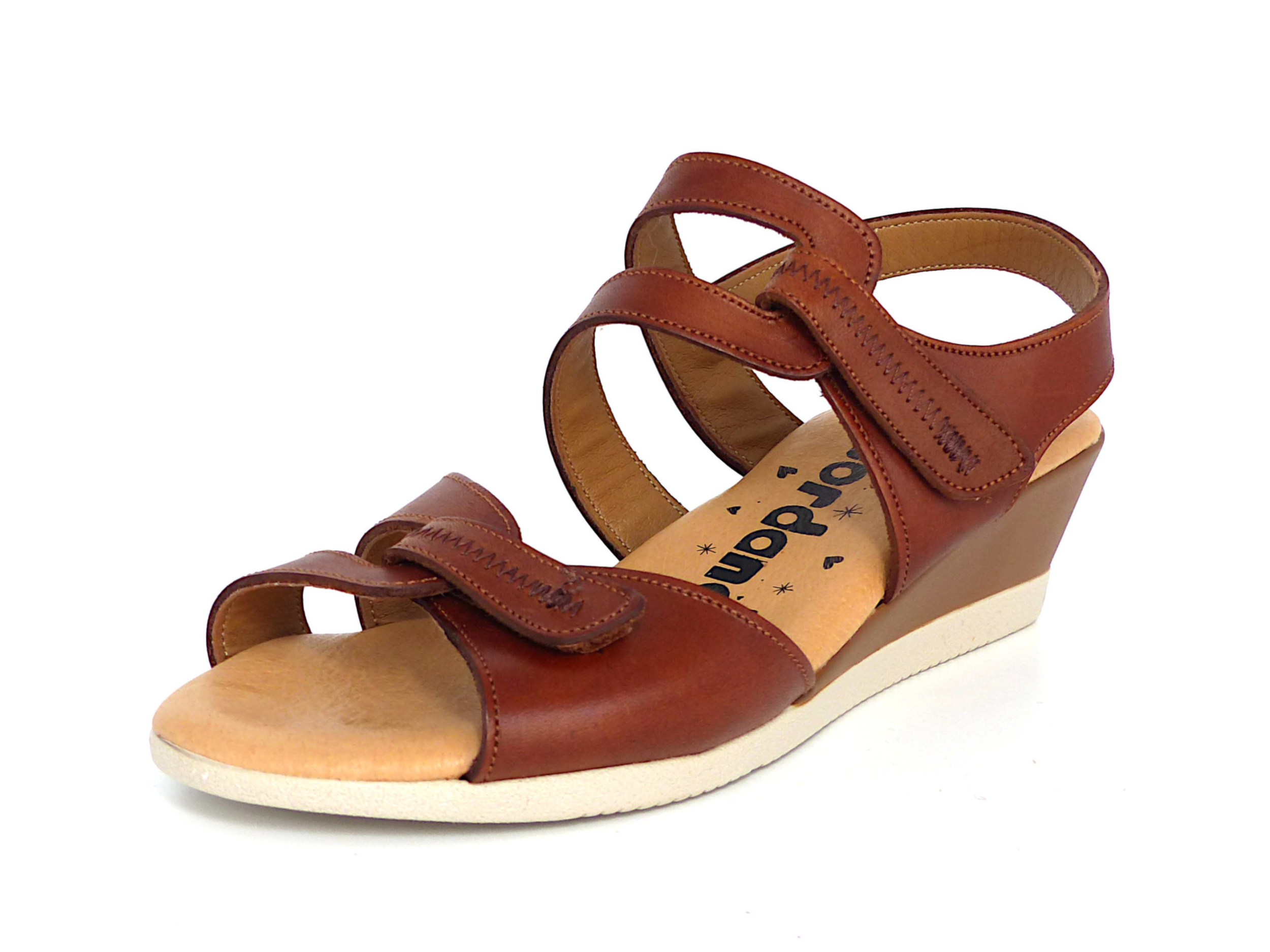 sandales plates marron femme