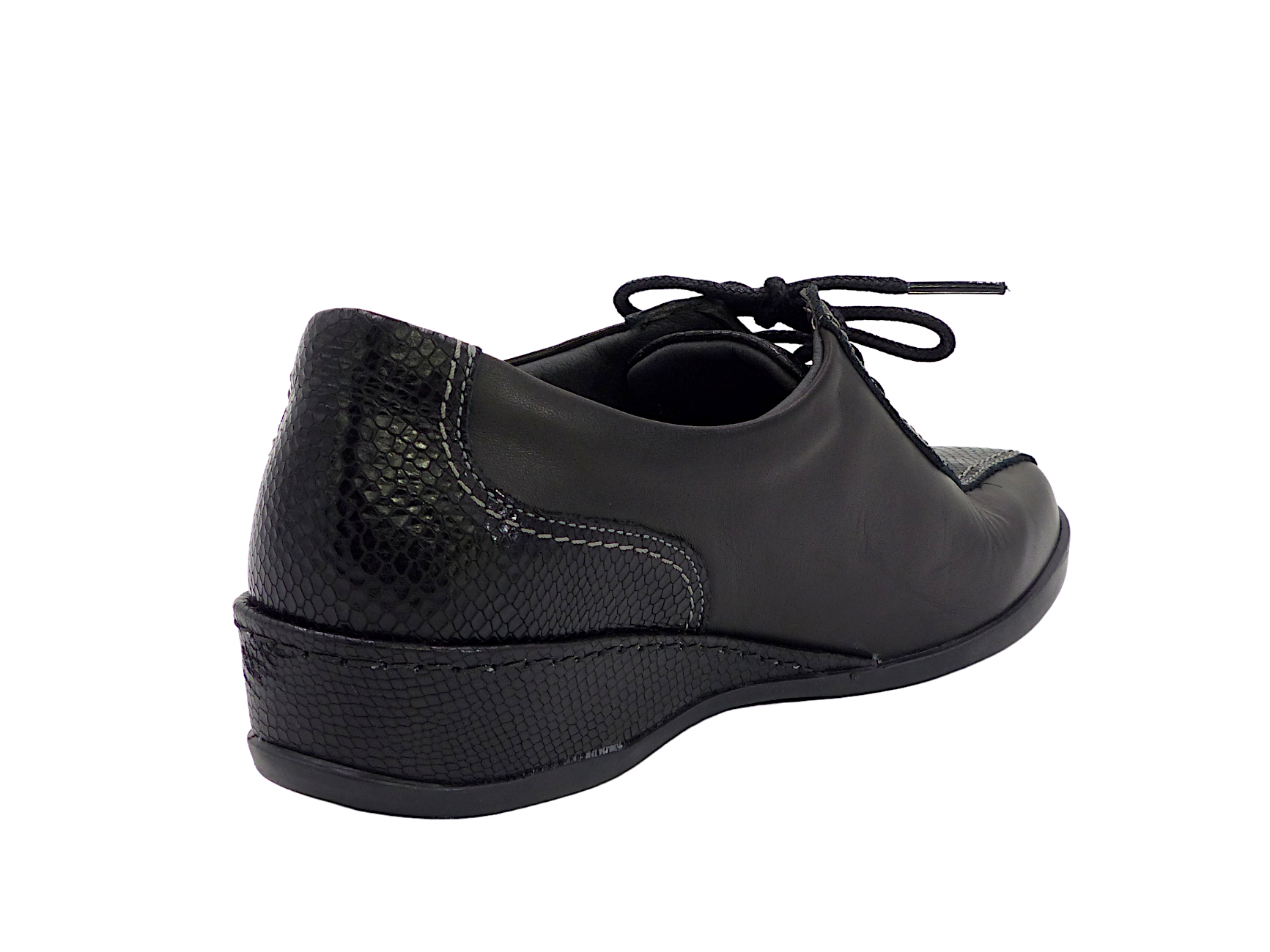 chaussure derby femme noir