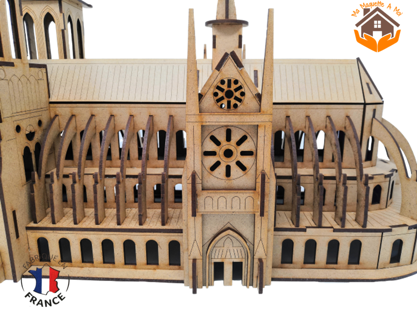 MAQUETTE EN BOIS NOTRE DAME DE PARIS FABRICATION ARTISANALE FRANCAISE 6