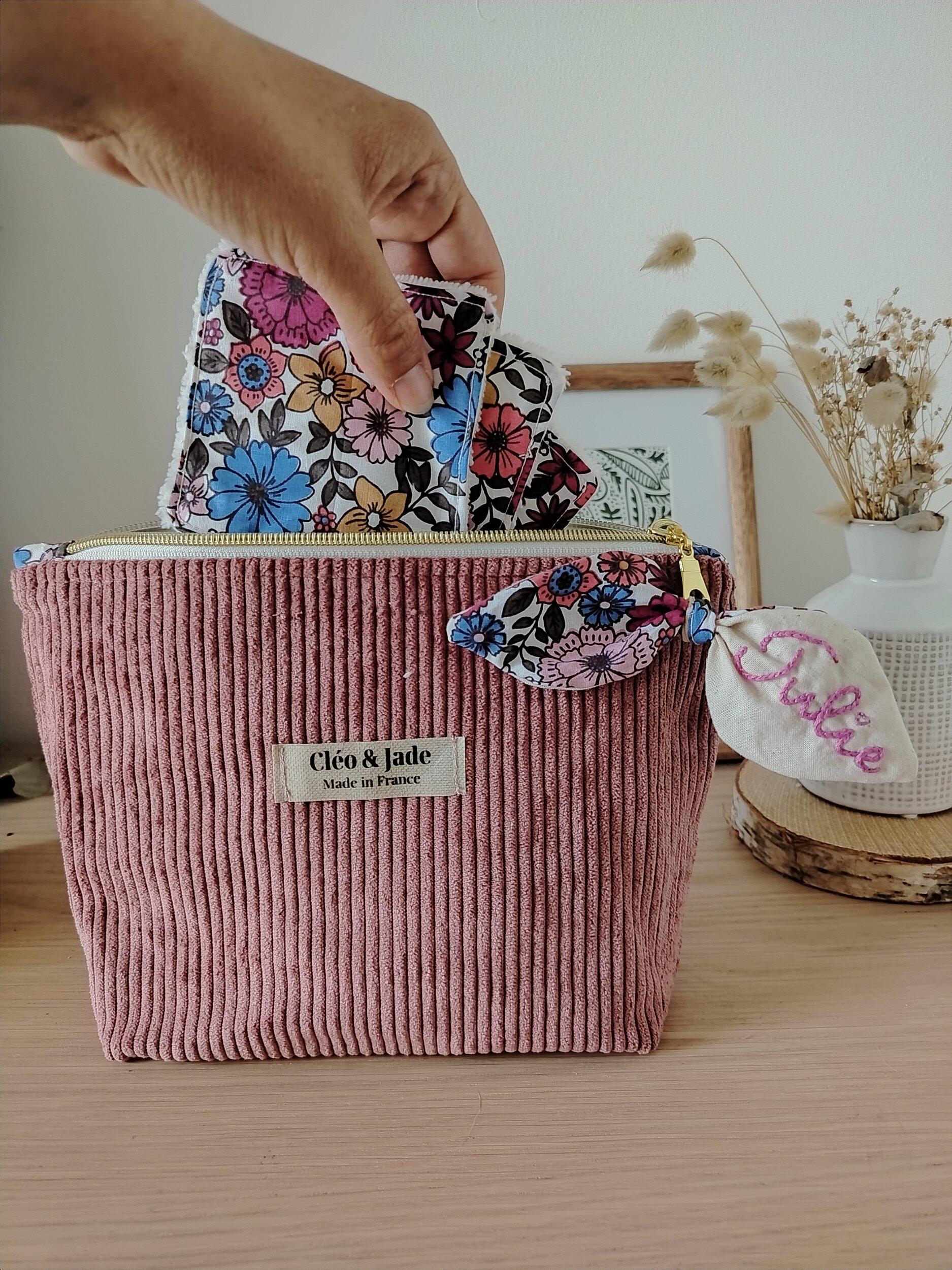 trousse avec prénom brodé