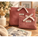 Pochette à livre broché en velours