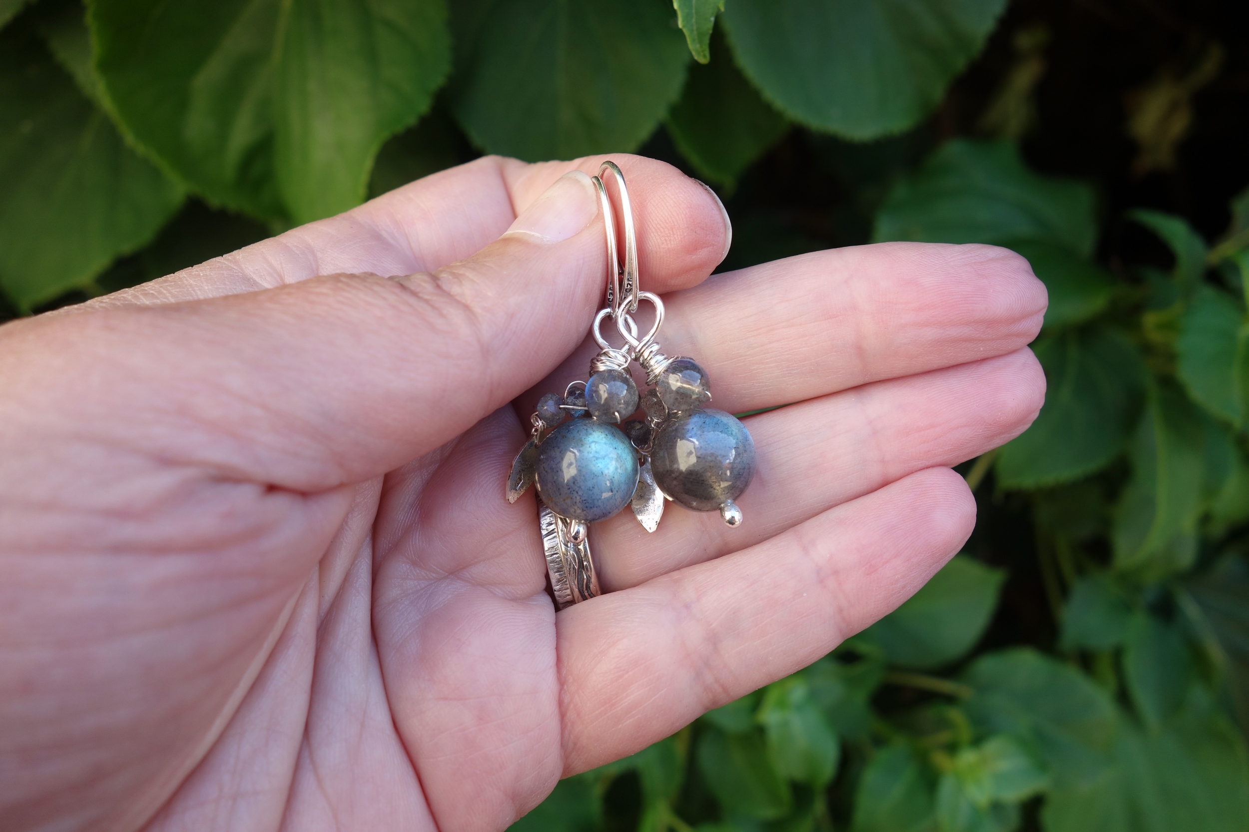 Boucles d'oreilles en argent et pierre labradorite