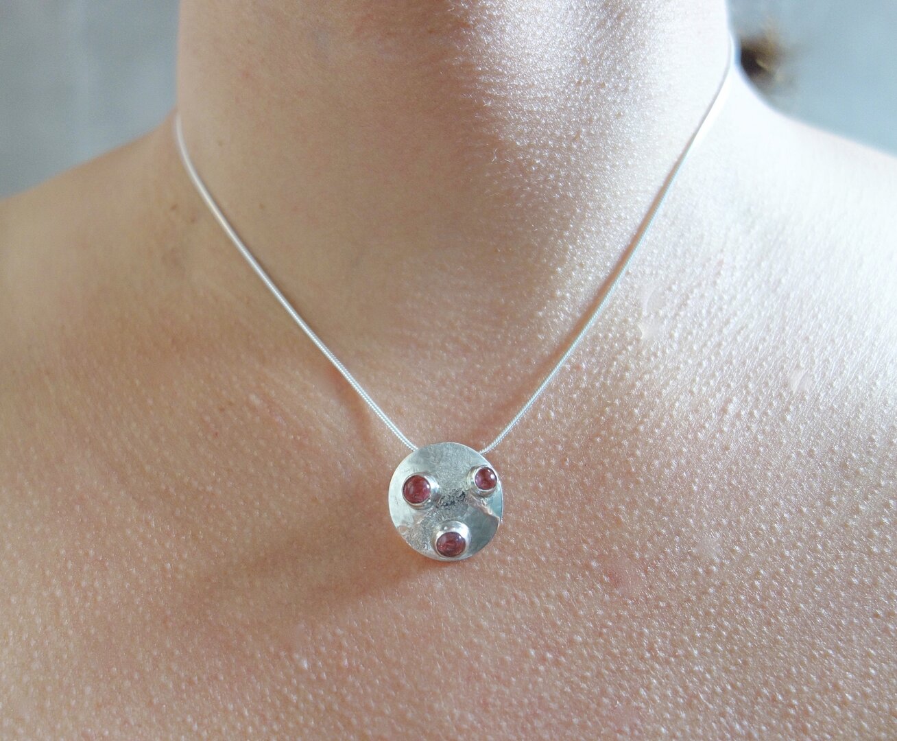 Pendentif En Argent Massif Avec Nacre Rose - Occasion - Bijou Délicat