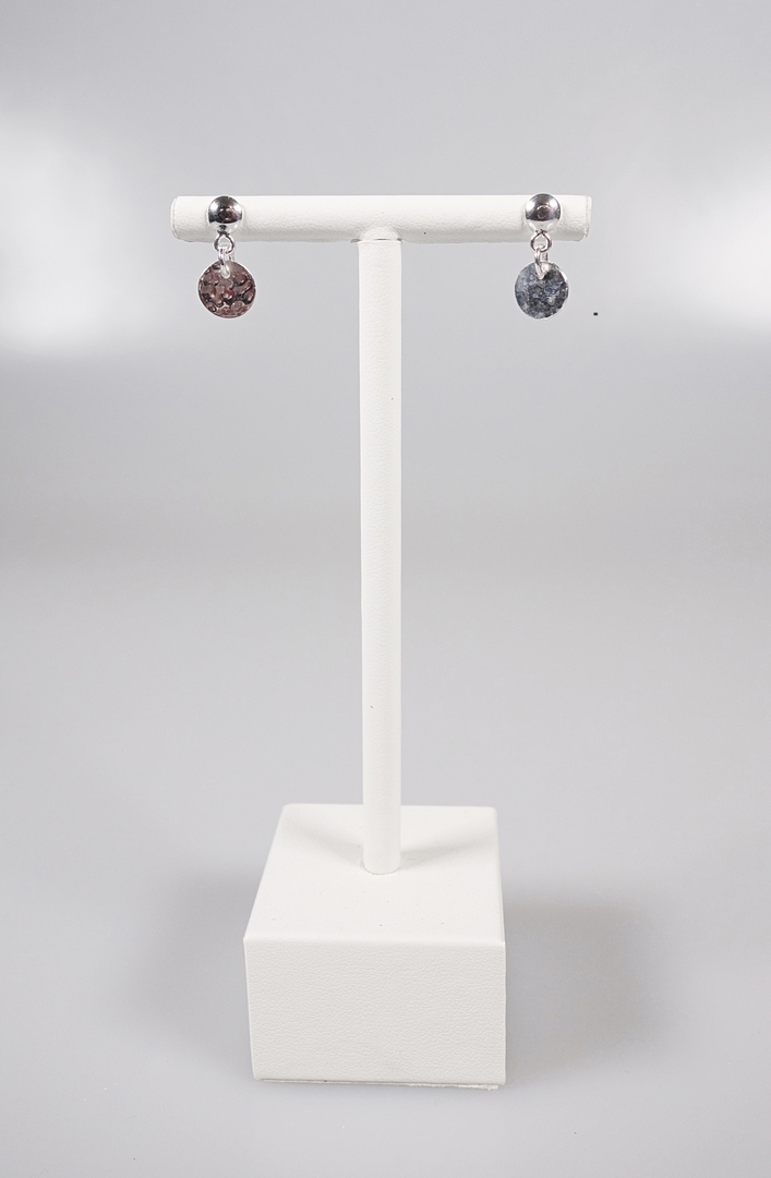 Boucles D'oreilles Percées Argent Clou Martelé - Vintage, Très Bon état