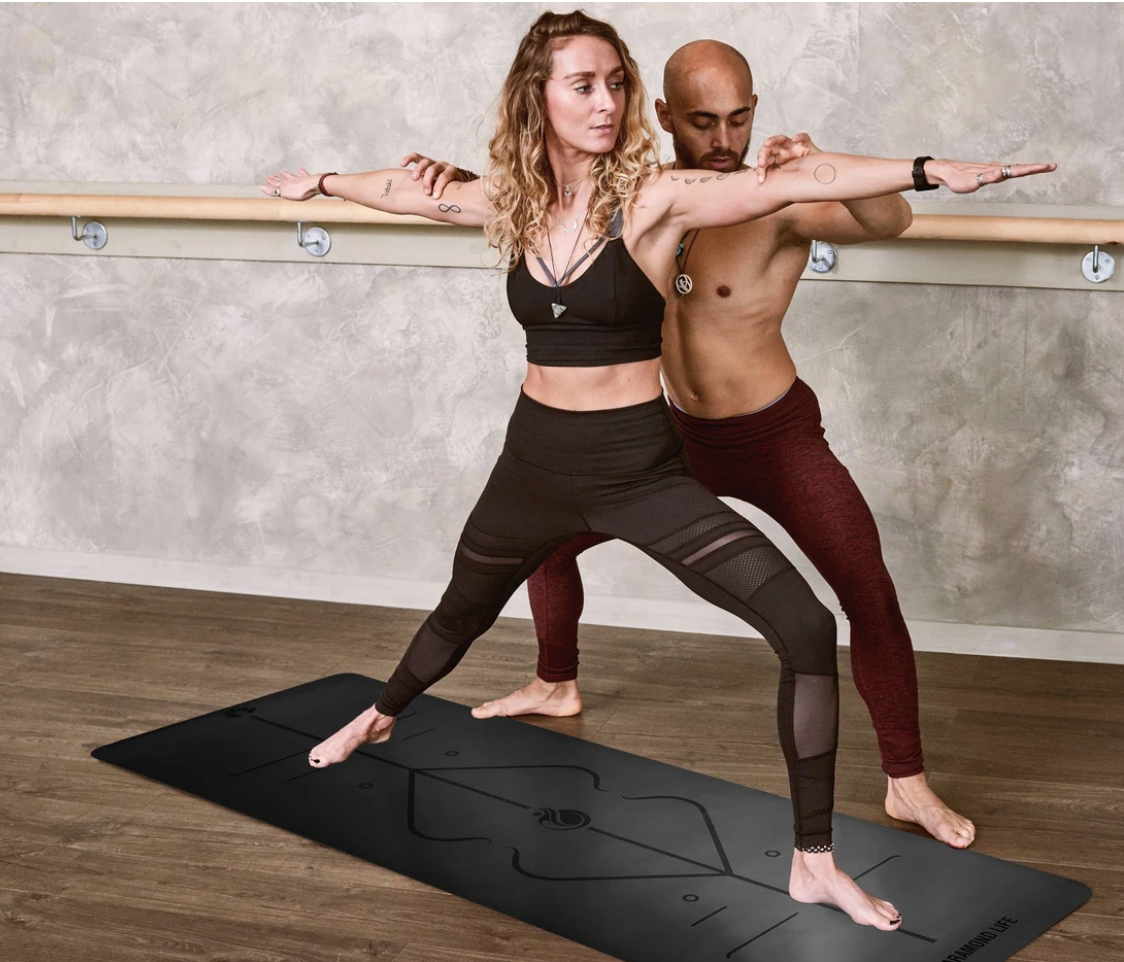 Tapis de Yoga Ecologique - Alignement corporel - Aide au positionnement noir